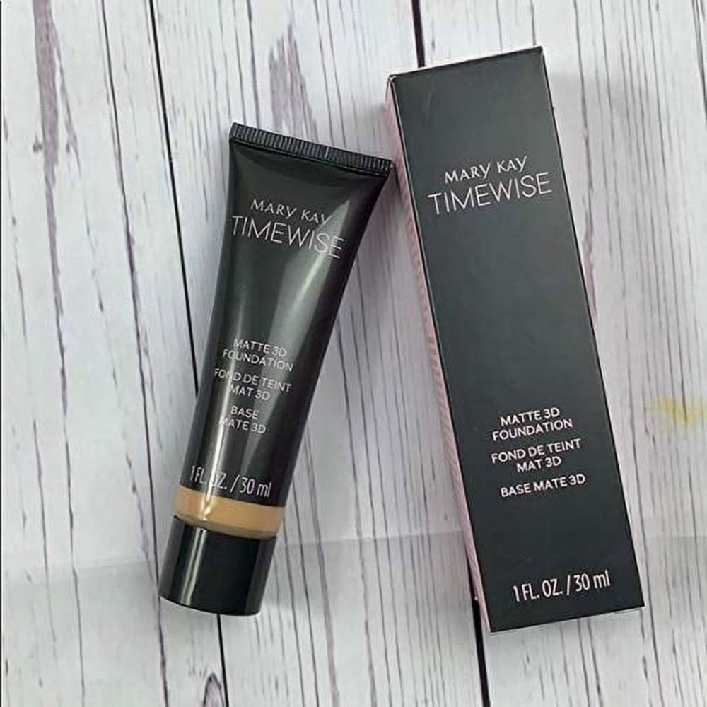 Mary Kay W150 3D Foundation